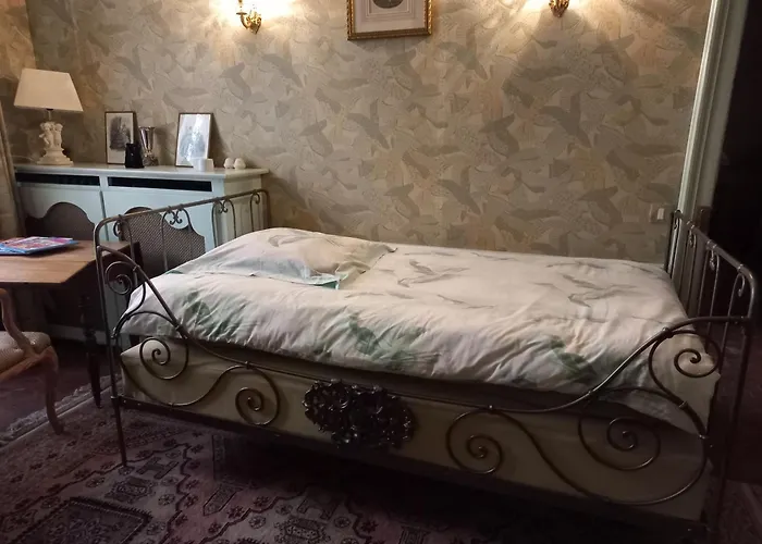 Hotel Location meublé de tourisme La Rose des Fables à Château-Thierry