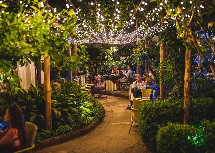 Cafe Latino Suites Sorrento