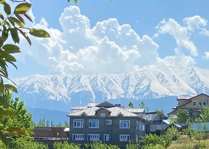 The Gulmarg Palace