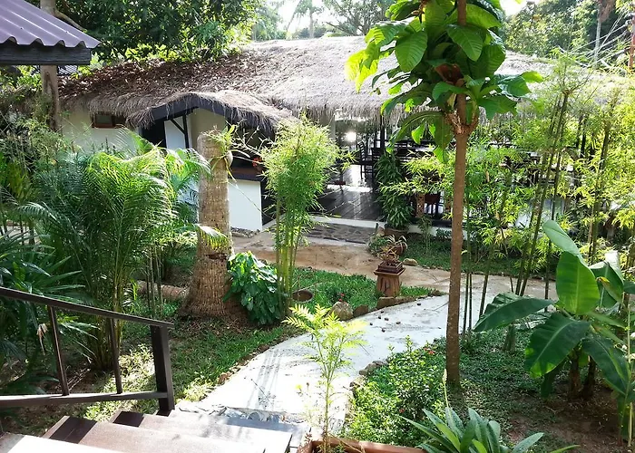 Lucky Gecko Garden Hotel เกาะช้าง