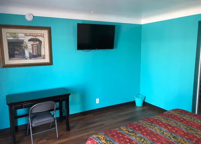 Star Motel Norwalk