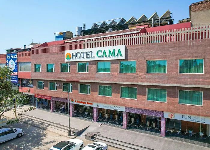 Hotel Cama Mohali
