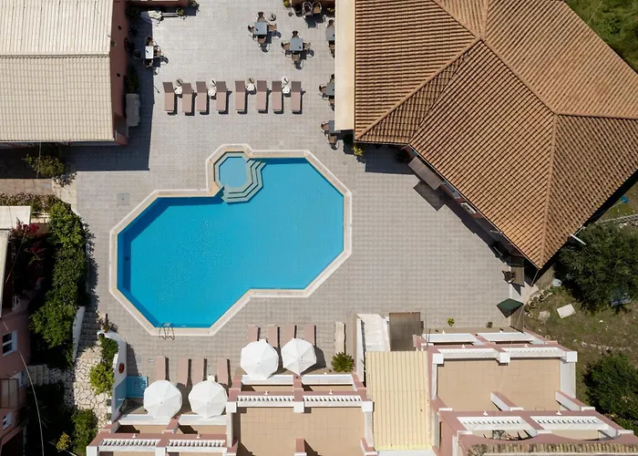 Paradiso Hotel Corfu Sea View Apartments With Pool In Ýpsos