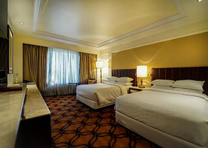 Sheraton Grand Pune Bund Garden Hotel