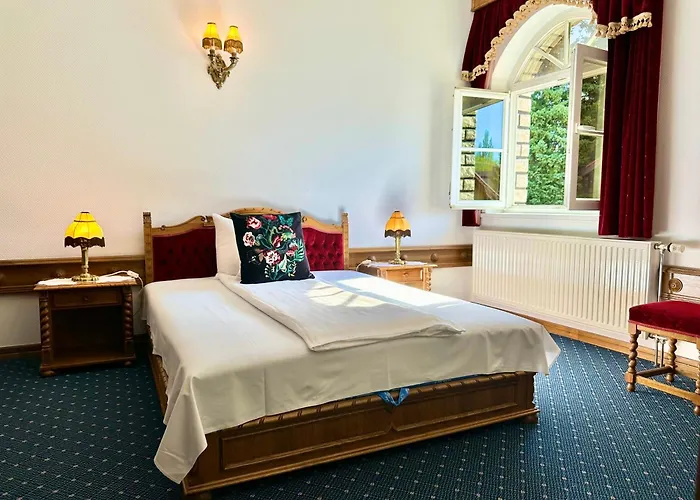 Éllő Panzió Hotel Veszprém