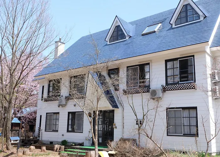 Hakuba Snow Fox Bed & Breakfast