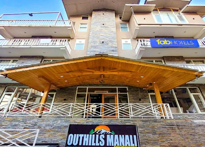 Fabhotel Outhills Manali 
