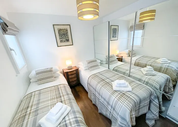 Maids Guest Rooms Kew