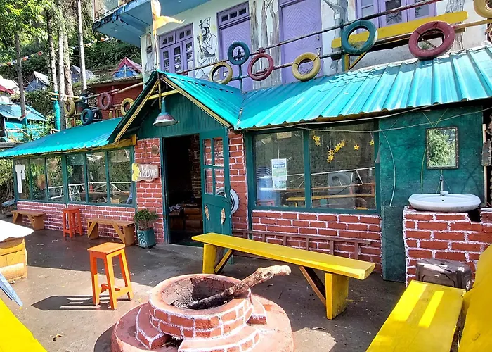 Nomadic Dalhousie - Camping & The Adventure Cafe