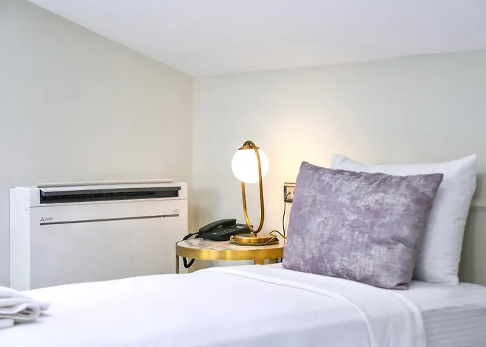 Muhtar Hotel Kaş