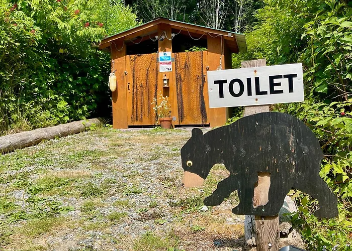 So Damn Lucky Glamping Hotel Ucluelet