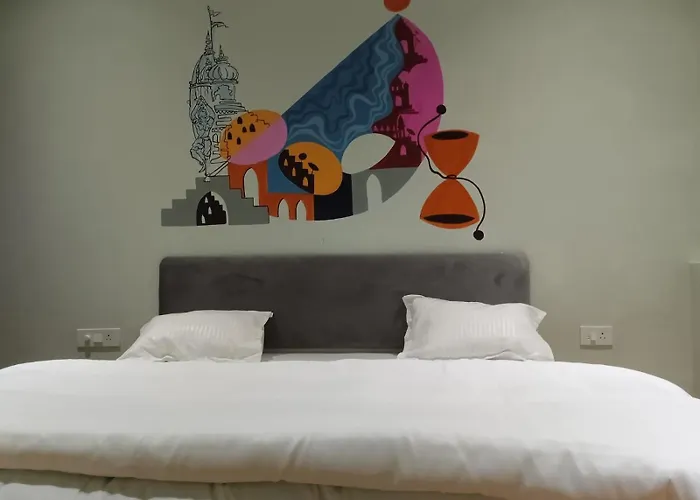 My Roomz Banaras Varanasi
