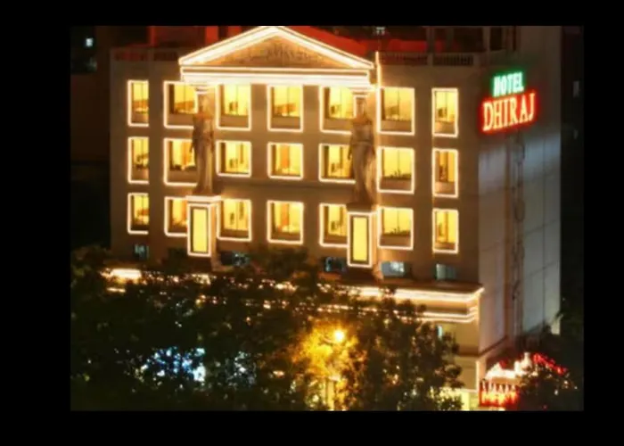 Hotel Dhiraj Mumbai