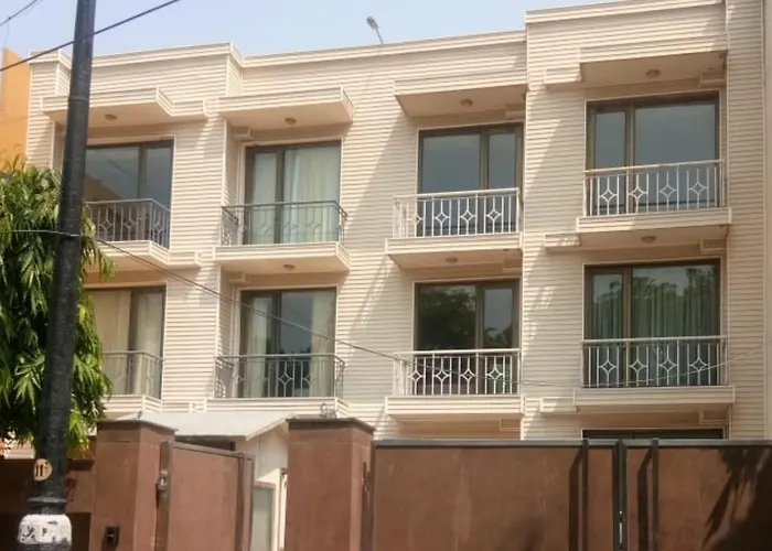 Uds Villa Scandinavian - Next To Vfs, Walking To Connaught Place New Delhi