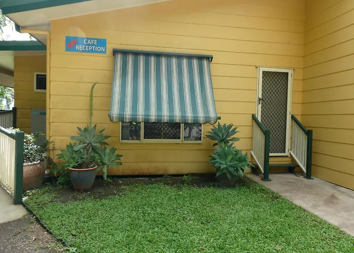 Vista Hinchinbrook Aparthotel Cardwell