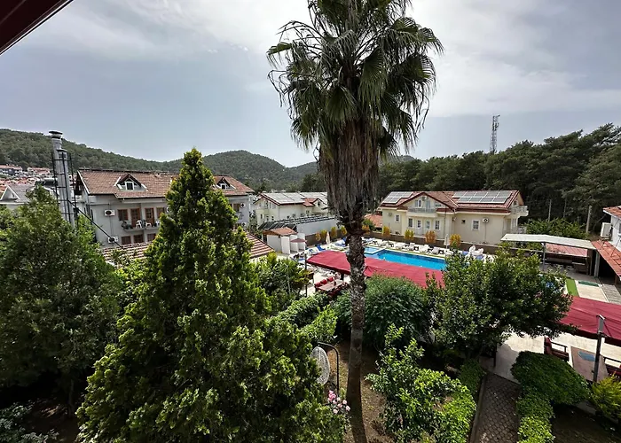 Carmina Hotel Ovacik 