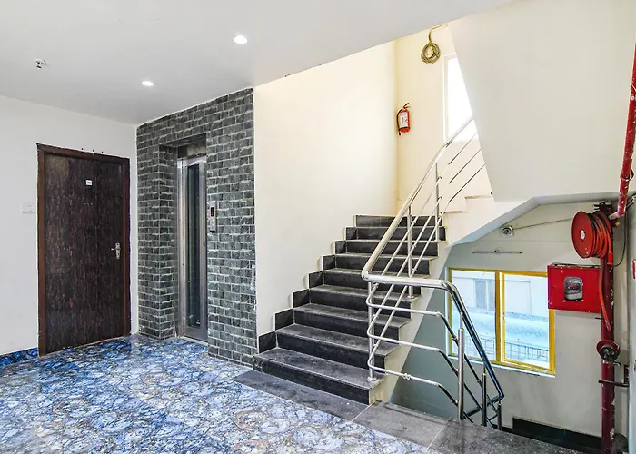 Fabhotel Grand Hazra Inn - Nr Ballygunge Station Kolkata