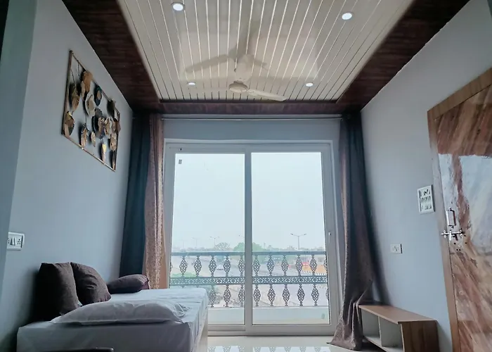 Kaushik Homestay Varanasi