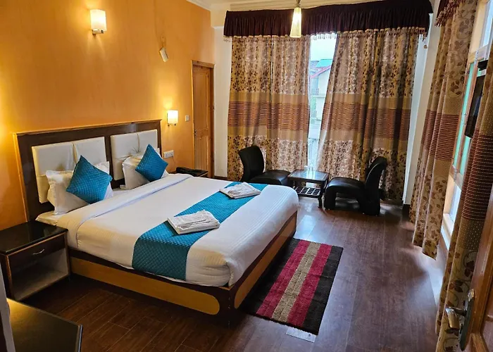 Hotel Aakash Regency Manali 