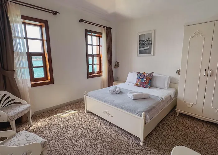 Kanelo Ayvalı