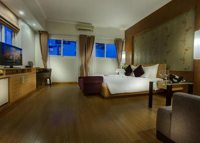 Eliana Ruby Hotel & Travel Hanoi