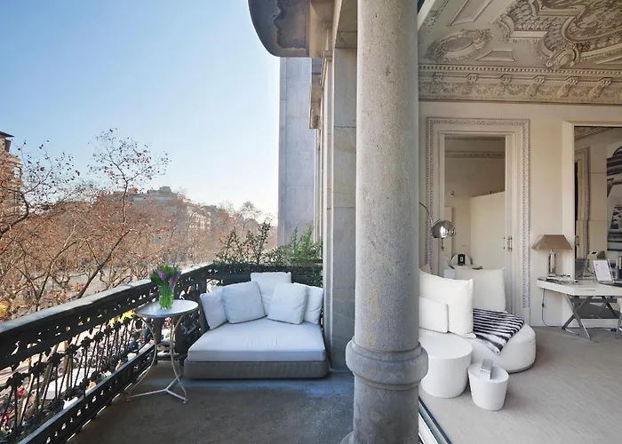 El Palauet Modernist Suites Barcelona
