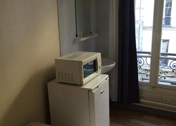 Au Royal Mad Hotel Paris
