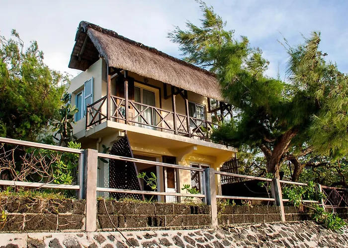 Chantauvent Guest House Blue Bay