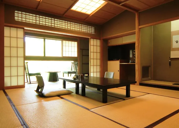 Momoyama Hotel Matsumoto