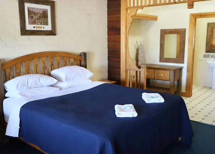 The Middle Pub Hotel Mullumbimby