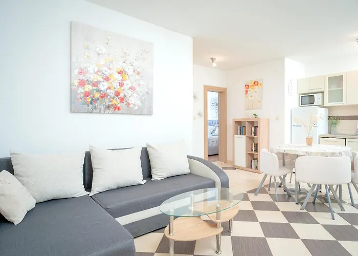Apartments Edi Hvar Town
