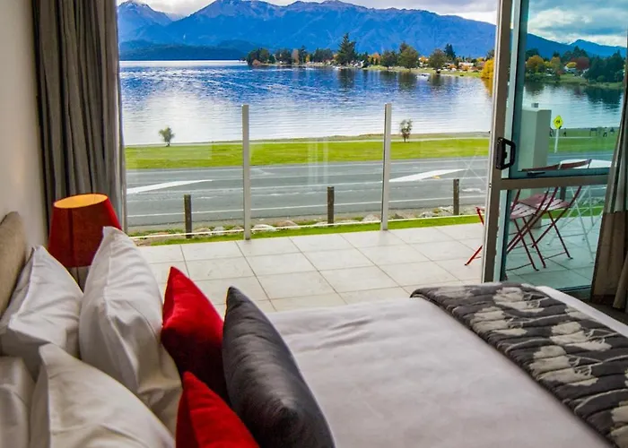 Marakura Deluxe Motel Te Anau