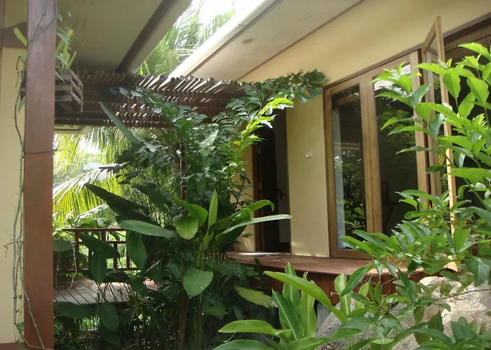 La Cigale Bed and Breakfast Ko Tao