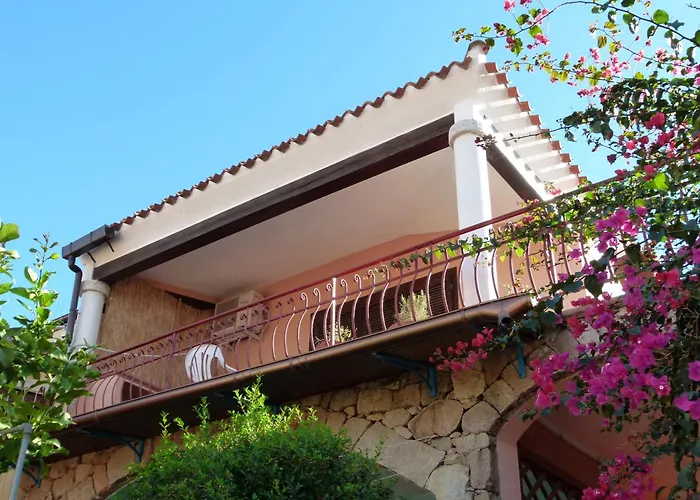Borgo Le Logge Aparthotel Budoni