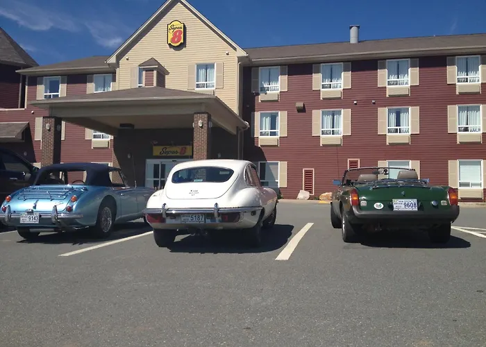 Super 8 By Wyndham Windsor Ns Hotel