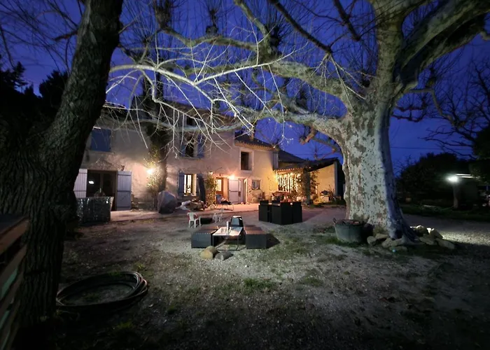 Bed and Breakfast La ferme des Demoiselles à Sarrians