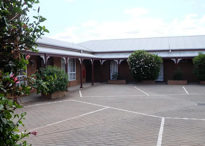 Charles Sturt Motor Inn Cobram