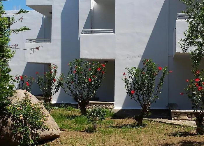 Blue Nest Hotel Tigkaki 