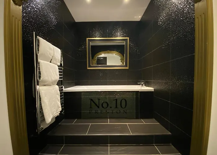 No.10 Preston Hotel