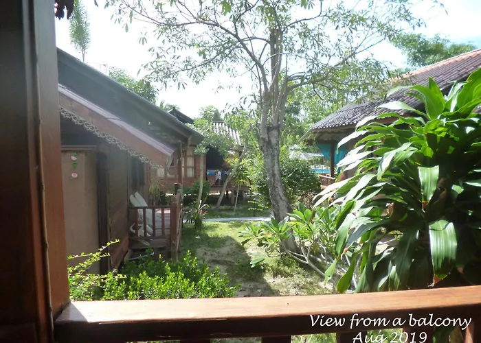 Haad Salad Resort Salad Beach