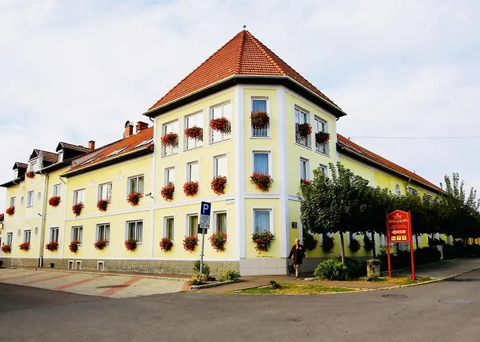 Hotel Korona Wellness, Rendezvény és Borszálloda Eger