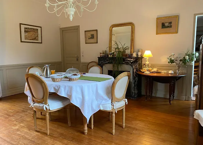 Le Grand Arbre Bed and Breakfast Bayeux