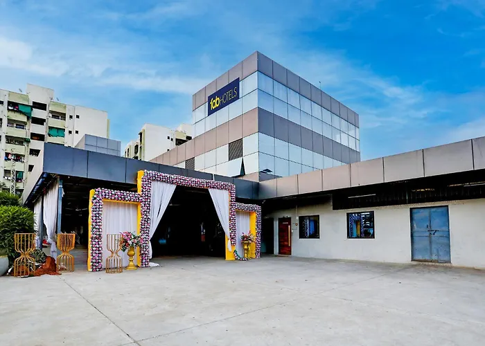 Fabhotel Maa Gayatri Vadodara