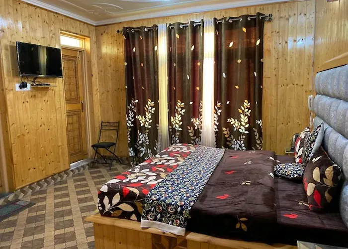 Behtereen Resort Srinagar 