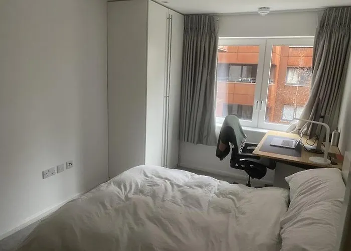 Saddler Building Room London