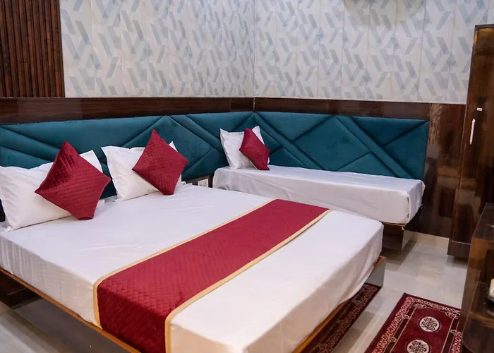 Hotel Vaibhav Palace Guest House Agra 
