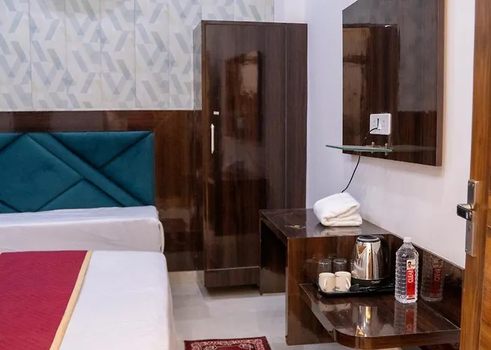 Hotel Vaibhav Palace Guest House Agra 