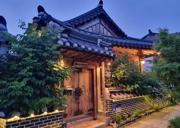Naru Hanok Stay Jeonju