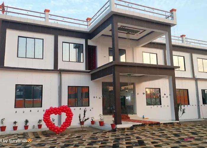 Hotel O Home Purusottam Marriage Lawn And Hotel Ayodhya