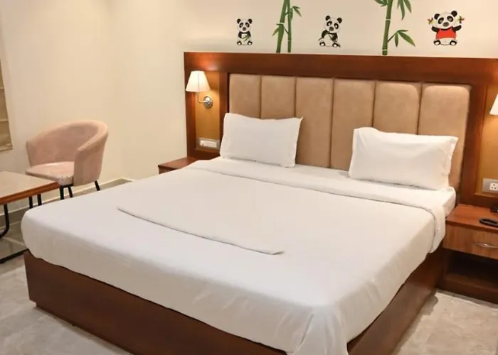 Hotel Heaven Grand Lucknow